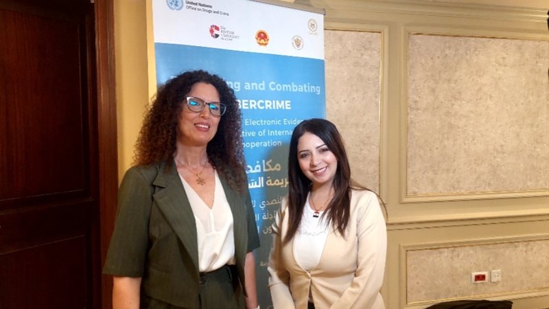 ميرنا بو حبيب ومحررة الجمهور