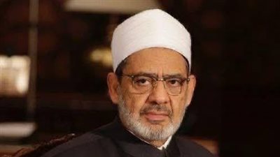 مركز الأزهر للفتوي: الوالد هو قوام الأسرة ومصدر أماكنها والقائم بأمرها