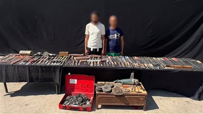 سقوط ورشة لتصنيع الأسلحة البيضاء داخل شقة سكنية بالقاهرة