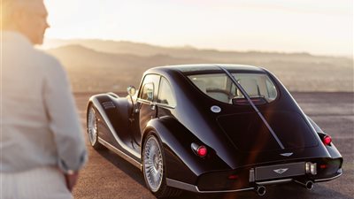  9 نسخ فقط حول العالم.. مورغان تطلق سيارة Midsummer Coupé الحصرية