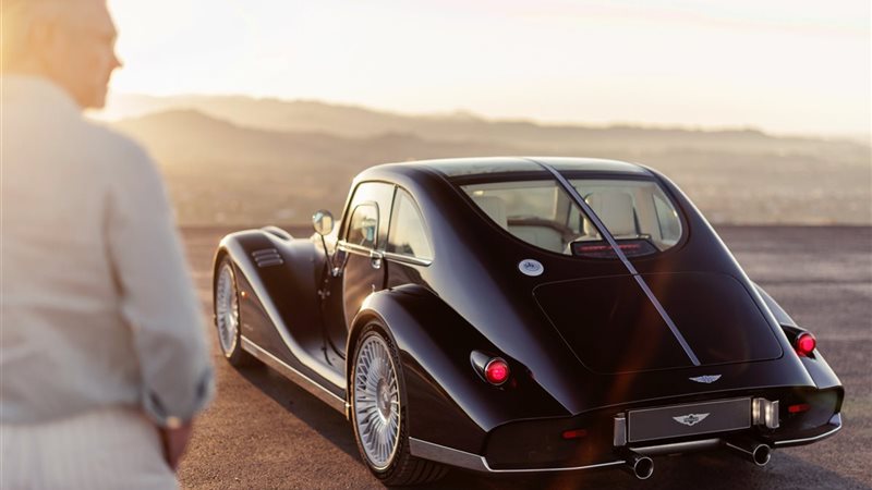 9 نسخ فقط حول العالم.. مورغان تطلق سيارة Midsummer Coupé 