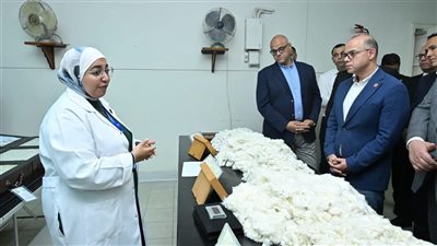 وزير الاستثمار ومحافظ الإسكندرية يبحثان تطوير هيئة التحكيم واختبارات القطن