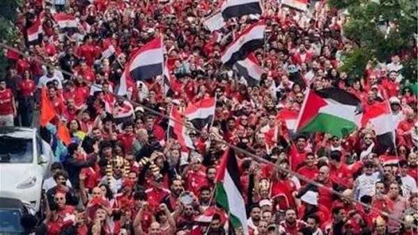 أعلام مصر وفلسطين ترفرف بشوارع أمريكا دعمًا للفراعنة