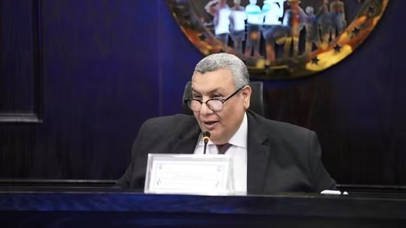 النائب مصطفى سالم 