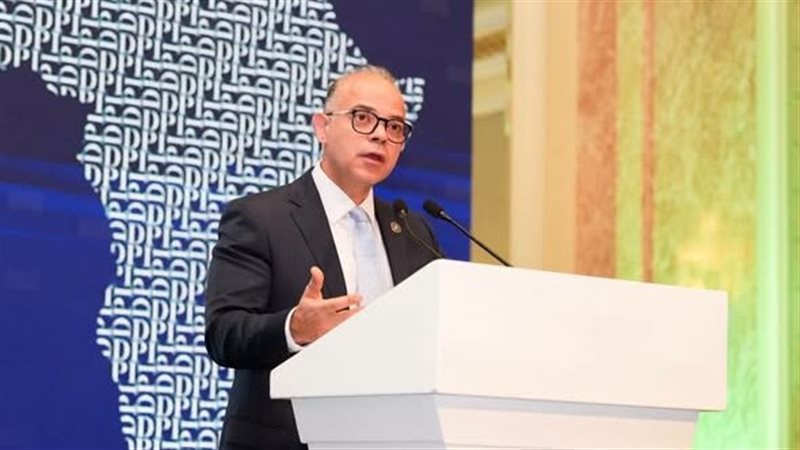 وزير الاستثمار والتجارة الخارجية