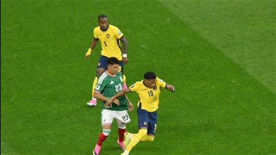 كينيونيس يمنح المكسيك الأفضلية بهدف مبكر أمام الإكوادور في المونديال (فيديو)