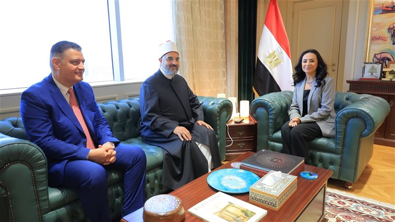 وزيرة التضامن الاجتماعي 
