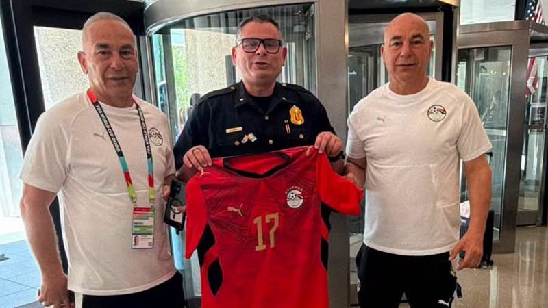 شرطة دالاس تكرم التوأم حسن قبل مغادرة منتخب مصر إلى أتلانتا