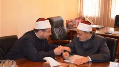 تفاصيل اللقاء المغلق بين شيخ الأزهر ووزير الأوقاف بالمشيخة