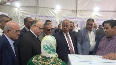 أهلًا رمضان.. محافظ القاهرة يفتتح معرض باب الشعرية