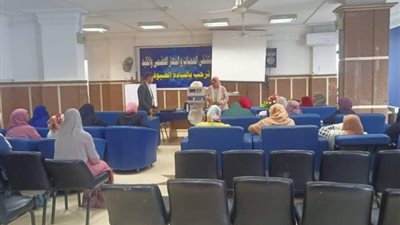 «صحة دمياط» تدرب أخصائيات التمريض على التعامل مع جهاز التنفس الصناعي