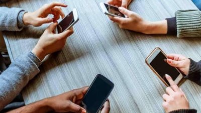 مقارنة بين هاتفي أوبو A77 وسامسونج Galaxy A3 «اختار اللى يناسبك»