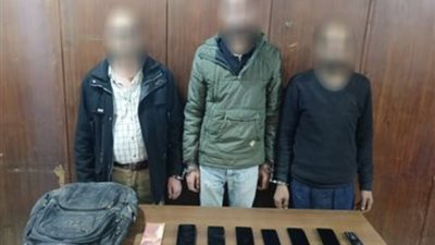 سقوط 3 عناصر إجرامية بتهمة سرقة الهواتف المحمولة بالمغافلة في عابدين