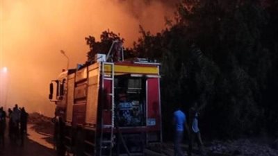 الحماية المدنية تدفع بـ 16 سيارة إطفاء للسيطرة على حريق استوديو الأهرام
