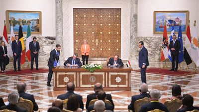 الرئيس السيسي يوقع على تأسيس مجلس تعاون رفيع المستوى مع اليونان
