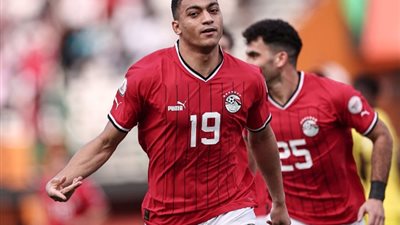 وصول رباعي المحترفين إلى معسكر المنتخب استعدادا لكأس العاصمة الإدارية