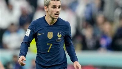 مدرب منتخب فرنسا يكشف تفاصيل إصابة جريزمان