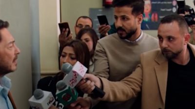 محارب الحلقة الثامنة 8، تعرف على مقدم برنامج الحدوتة فى أحداث المسلسل