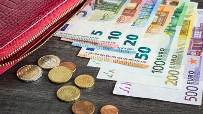 تعرف على سعر اليورو أمام الجنيه اليوم الثلاثاء 19 مارس في البنوك المصرية