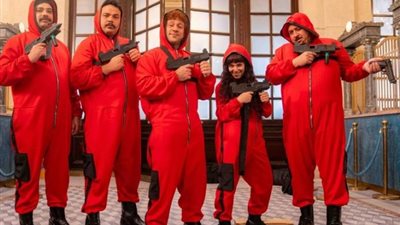 مسلسل الكبير أوي الحلقة العاشرة 10، حزلقوم يستعين بأغنية بيلاتشاو