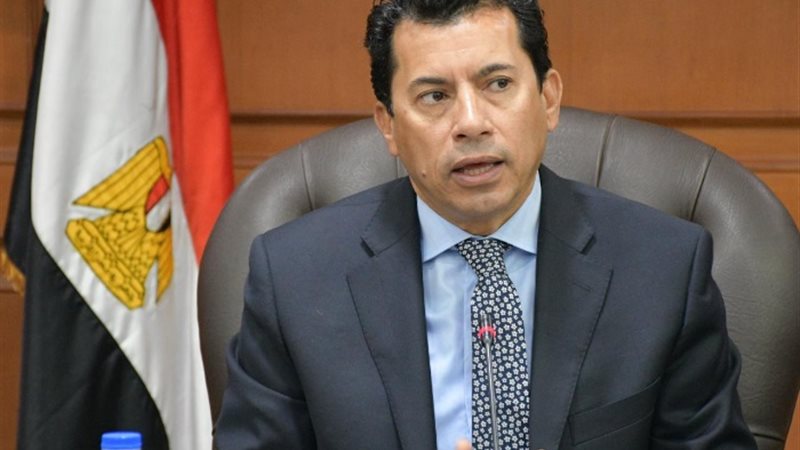 وزير الشباب والرياضة