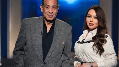 صلاح الشرنوبي يوجه رسالة عتاب لـ أحمد سعد وجورج وسوف في حبر سري