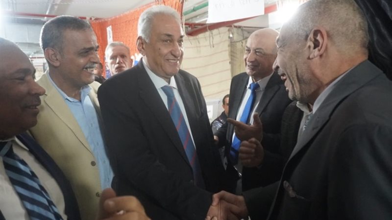 سامح عاشور خلال الإدلاء بصوته في الانتخابات