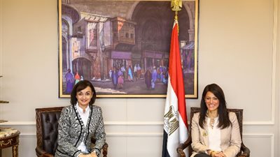 سفيرة رومانيا تشيد بالعلاقات الاقتصادية والتجارية المتميزة مع مصر