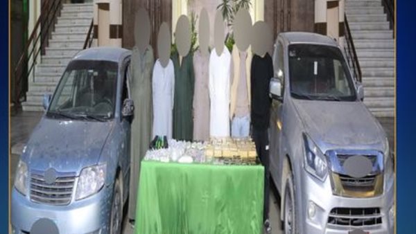 المتهمين والمضبوطات