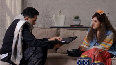 عصام السقا يكذب على ريهام حجاج في حبه لها، بالحلقة 20 من مسلسل صدفة