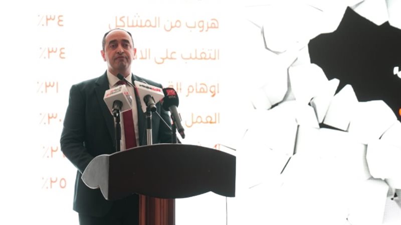 الدكتور عمرو عثمان