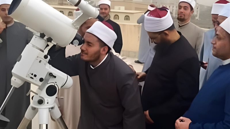 الإفتاء تستطلع أول أيام عيد الفطر