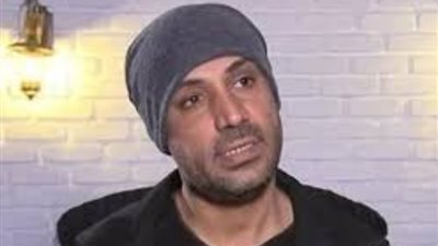 الملحن محمد يحيي يستقبل عزاء والده في مسجد الشرطة بالتجمع