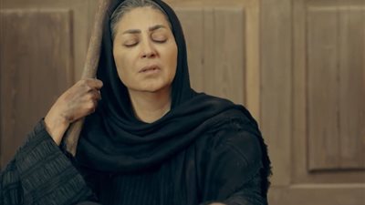 مسلسل «جودر» الحلقة 8، وفاء عامر تفقد بصرها وتتحول إلى «شحاتة»