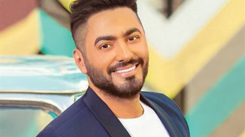 الفنان تامر حسني