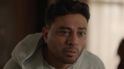 مسلسل الحلقة 24 من صيد العقارب، «سيمون تكشف مكان ابنها للشرطة»