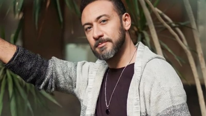 الفنان عابد عناني
