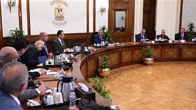 رئيس الوزراء يتابع مشروعات الاتصالات والتحول الرقمي.. تفاصيل 