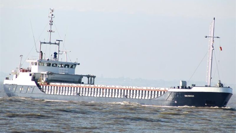 السفينة التجارية M/V VICTRESS 