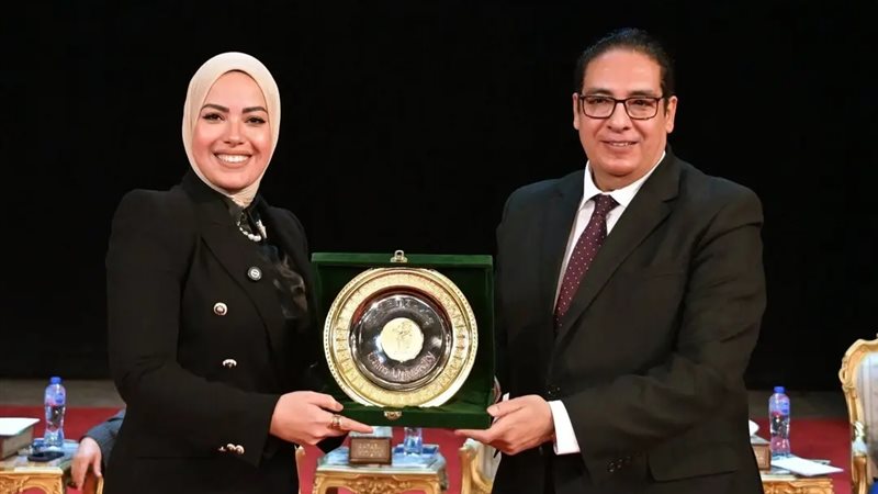 النائبة ايه عبد الرحمن 