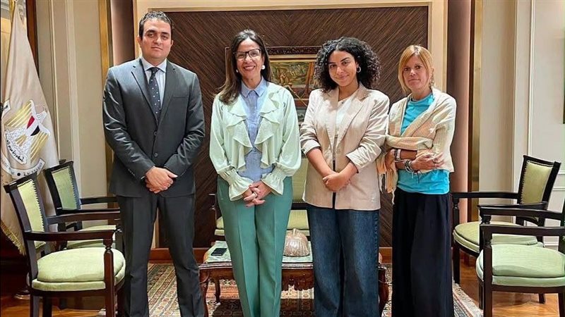 وزيرة الثقافة تبحث مع وفد «يونيك مصر» تعزيز التعاون