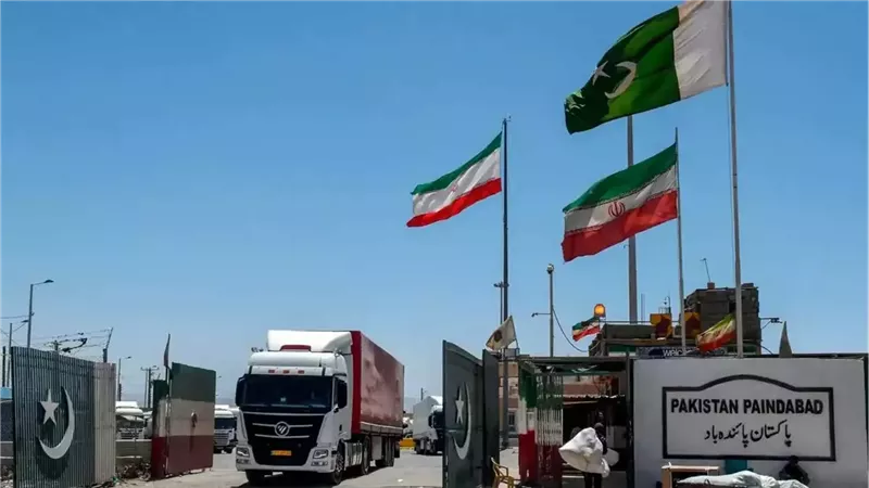 علما باكستان وإيران