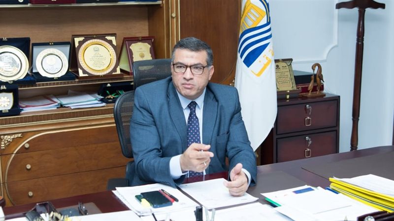 محافظ قنا 