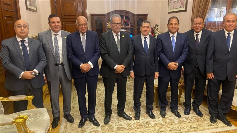جانب من مراسم الاستقبال