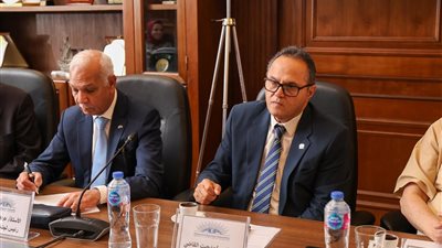   رجال أعمال الإسكندرية والرقابة على الصادرات والواردات تبحثان تطوير التجارة ودعم تنافسية الاقتصاد