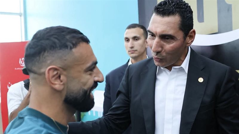وزير الشباب والرياضة ومحمد صلاح