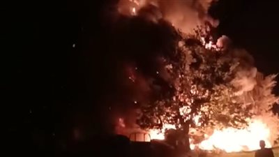 اندلاع حريق هائل بكسارة بلاستيك في الغربية والحماية المدنية تتدخل