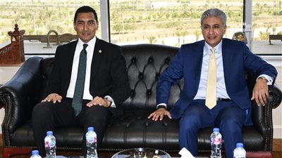 وزيرا السياحة والآثار والشباب والرياضة يبحثان سبل تعزيز التعاون المشترك لدعم السياحة الرياضية 