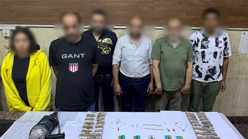 المتهمين 