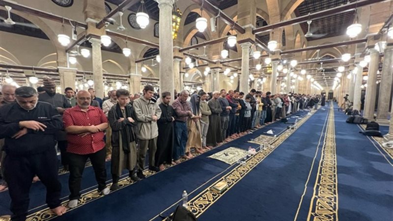 ضوابط انتظام الصفوف خلف الإمام 